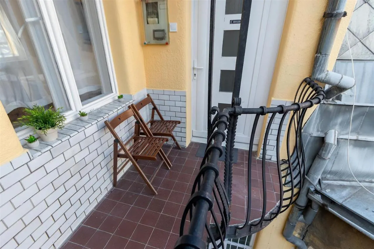 Premium Studio Szervita Square Budapest 0*,  Ungheria
