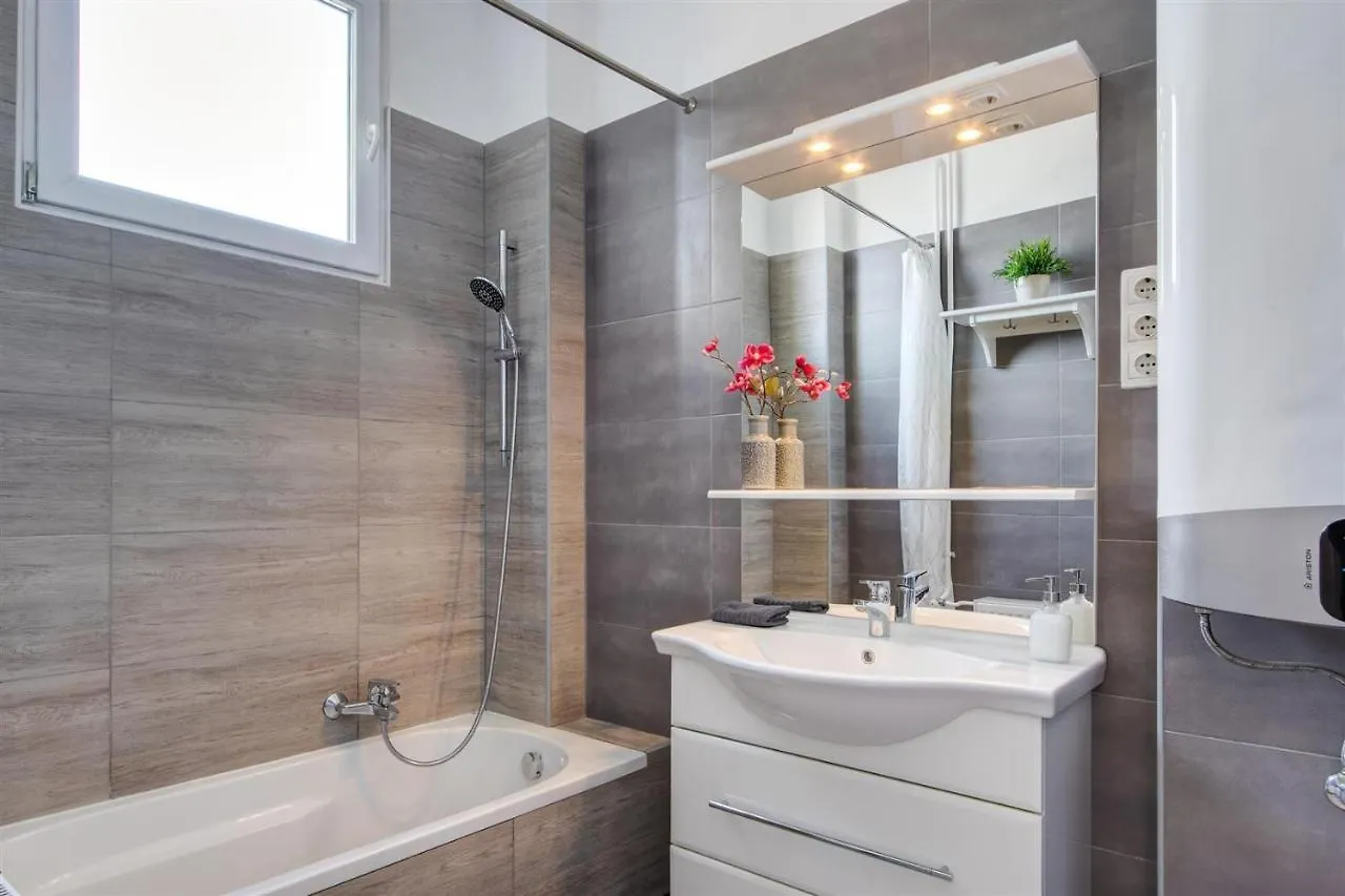 Premium Studio Szervita Square Apartment Budapest